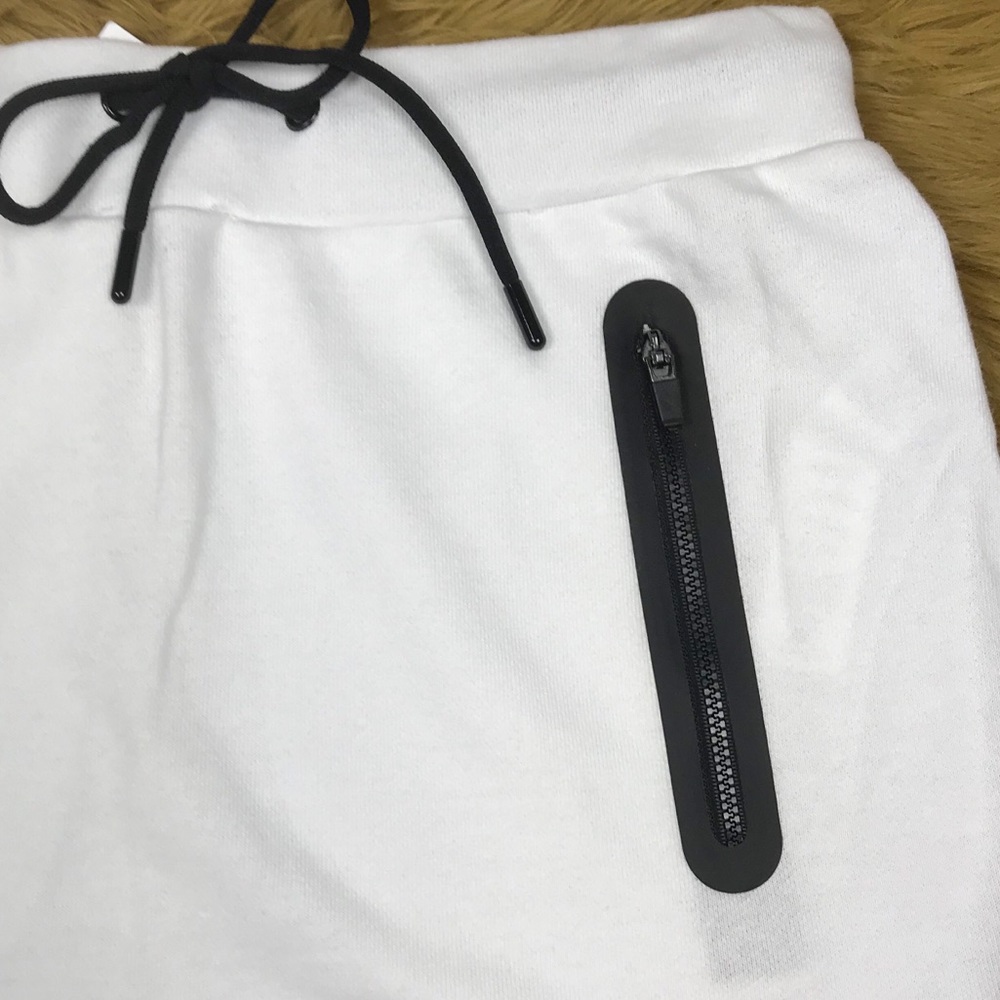 NWT Fabletics Amara white mini skirt sz M - Picture 3 of 8